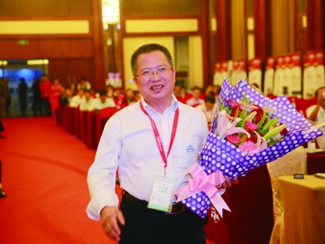 英科環(huán)?！蝾I(lǐng)先的可再生PS塑料解決方案提供商
