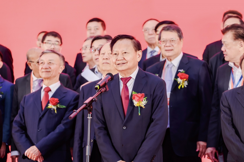 中國(guó)輕工業(yè)聯(lián)合會(huì)黨委書記、會(huì)長(zhǎng)張崇和部長(zhǎng)宣布2024中國(guó)國(guó)際塑料展開幕-拷貝